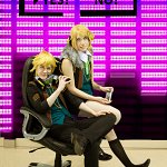 Cosplay: Kagamine Rin [Remote Control l Transmitter]