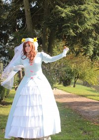 Cosplay-Cover: Lily - Hochzeitskleid