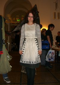 Cosplay-Cover: Alice Madness Returns (London Dress)