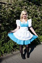 Cosplay-Cover: Himmelblaue Maid