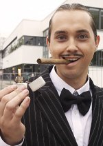 Cosplay-Cover: Mon Cher, Gomez! (Addams Family)