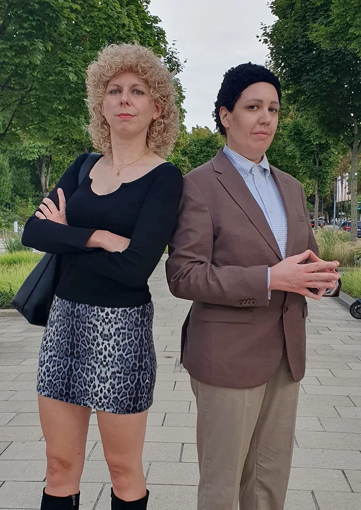 Cosplay-Cover: Sharona Fleming
