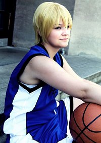 Cosplay-Cover: Ryōta Kise ~Kaijō~