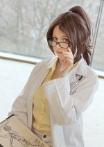 Cosplay-Cover: Hanji Zoe [Doctor]