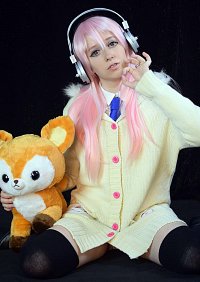 Cosplay-Cover: Super Sonico [Bunny Sweater]