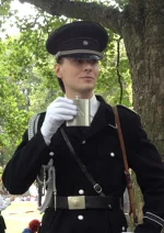 Cosplay-Cover: Herr Adler
