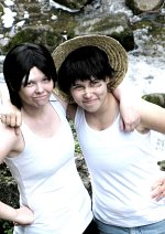 Cosplay-Cover: Monkey D. Luffy [Kid Version]