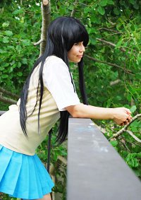 Cosplay-Cover: Mio Akiyama [Sommeruniform]