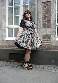 Cosplay-Cover: Dark Country Lolita