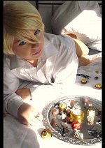 Cosplay-Cover: Alois Trancy [Sleeping Dress]