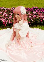 Cosplay-Cover: Luka Megurine [Rose&Pearls]