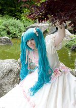 Cosplay-Cover: Miku Hatsune [Rose&Pearls]