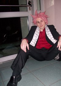 Cosplay-Cover: Natsu Dragneel (Anzug Version)