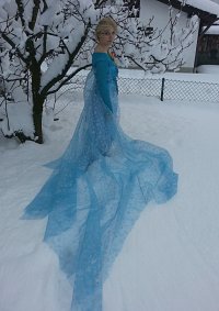 Cosplay-Cover: Queen Elsa of Arendelle