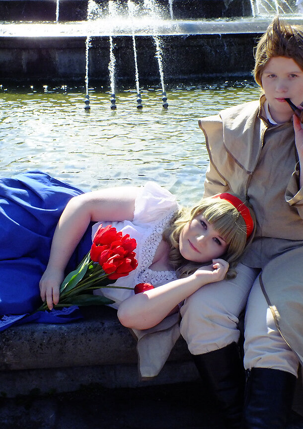 Cosplay-Cover: Niederlande (Kolonistenmantel)