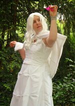 Cosplay-Cover: White Queen「Alice im Wunderland」(2010)
