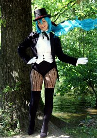 Cosplay-Cover: Hatsune Miku (Magician / Miracle Paint)