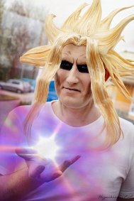 Cosplay-Cover: Allmight (abgemagert)