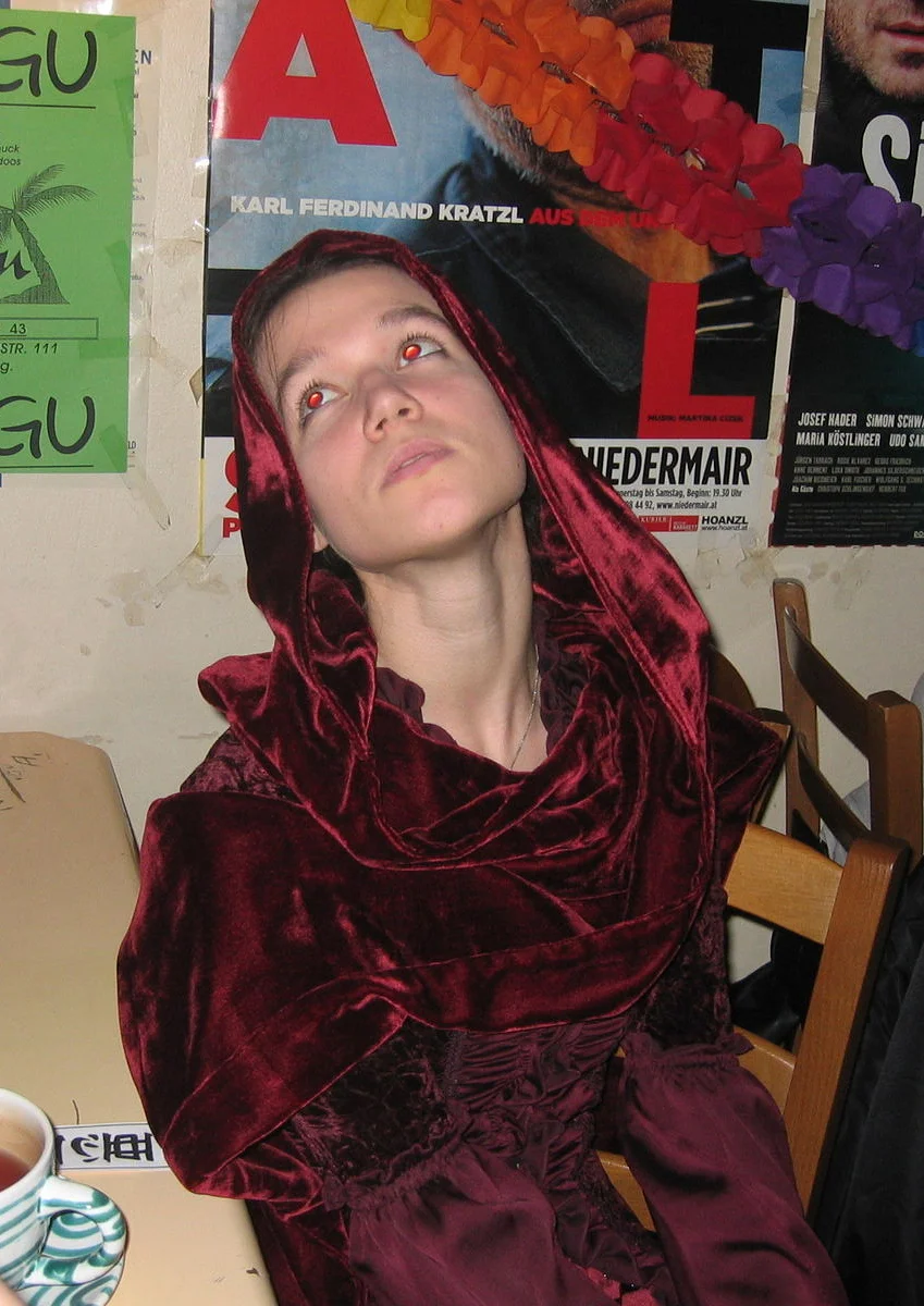 Cosplay-Cover: pseudo rotkäppchen