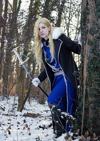 Cosplay-Cover: Olivier Mira Armstrong