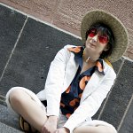 Cosplay: Monkey D. Luffy - Gold/White