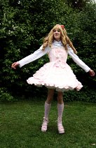 Cosplay-Cover: Ruffles Lolita