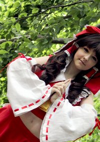 Cosplay-Cover: Reimu Hakurei