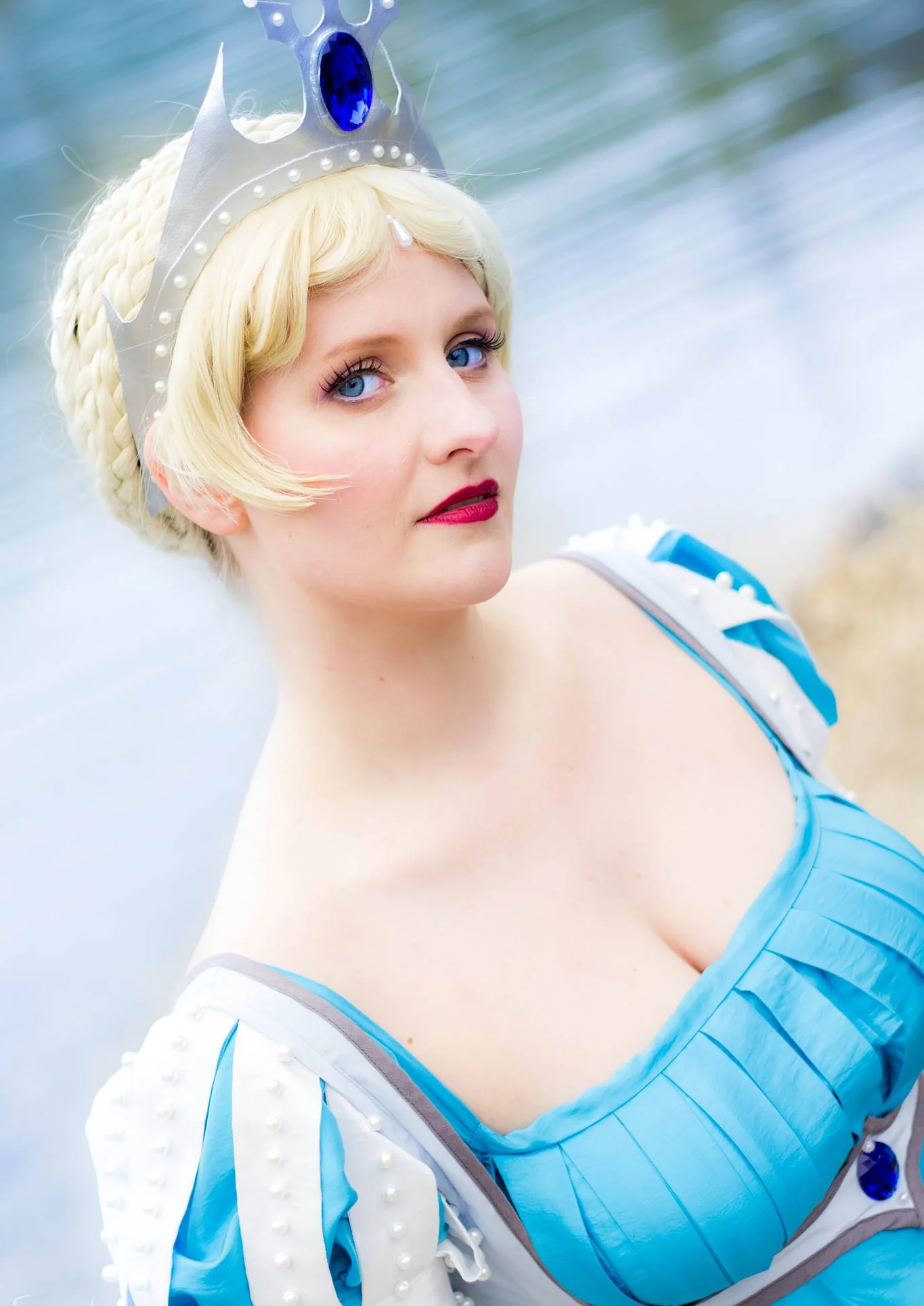 Cosplay-Cover: Historical Elsa [Design by Shoomla]