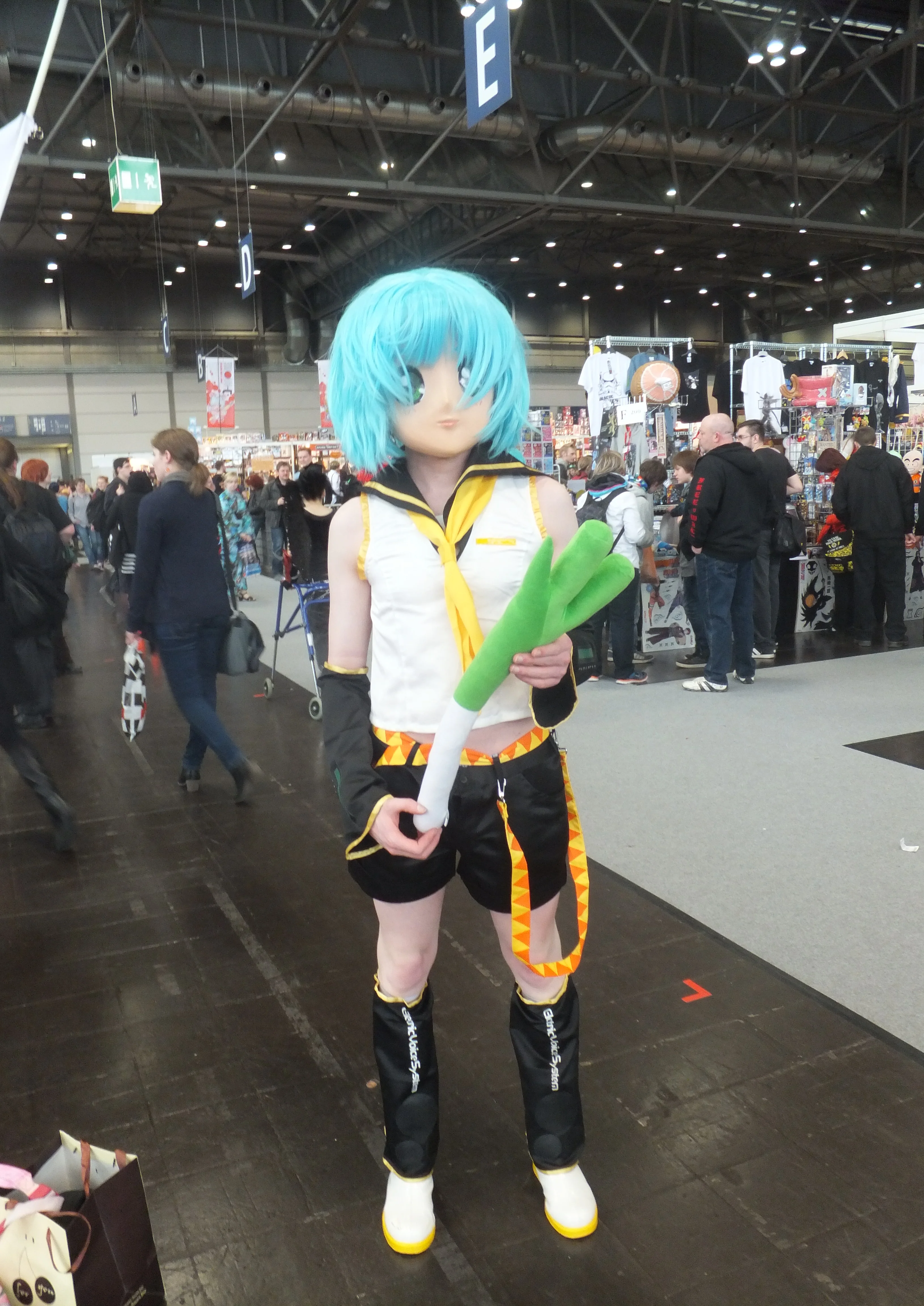 Cosplay-Cover: Miku Hatsune (Rin Version)