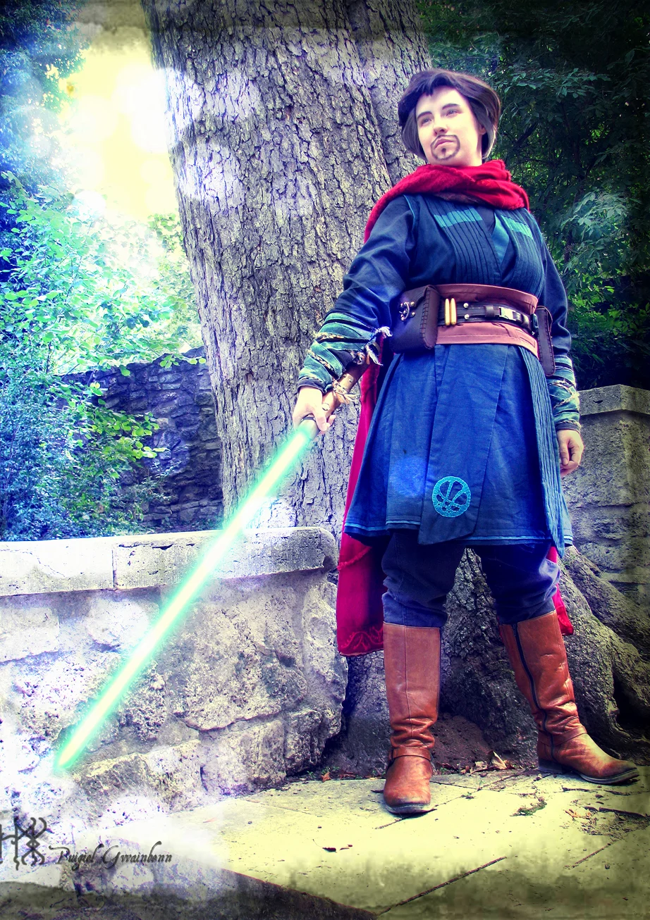 Cosplay-Cover: Stephen Strange (Jedi-Meister)