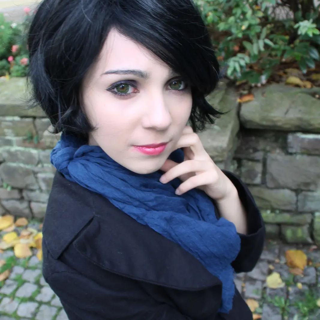 Cosplay: Fem!Sherlock Holmes「BBC|Lolita Fanart」
