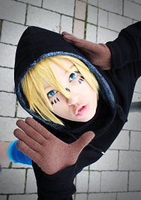 Cosplay-Cover: Kagamine Len [black Matryoshka]