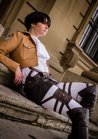 Cosplay-Cover: Rivaille / Levi