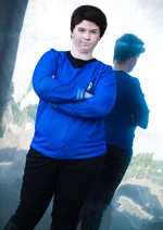 Cosplay-Cover: Dr. Leonard "Bones" McCoy (AOS)