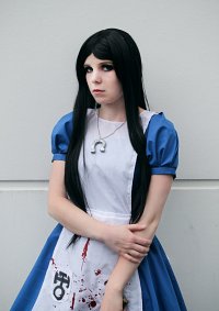 Cosplay-Cover: Alice Liddell [Wonderland attire]