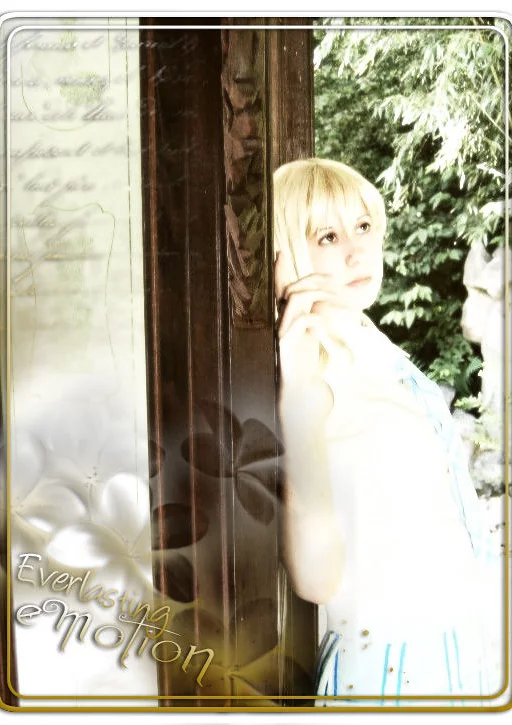 Cosplay-Cover: Naminé (Schuluniform)
