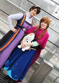 Cosplay-Cover: Anna von Arendelle