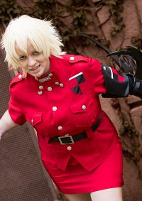 Cosplay-Cover: Seras Victoria Blood-Rage