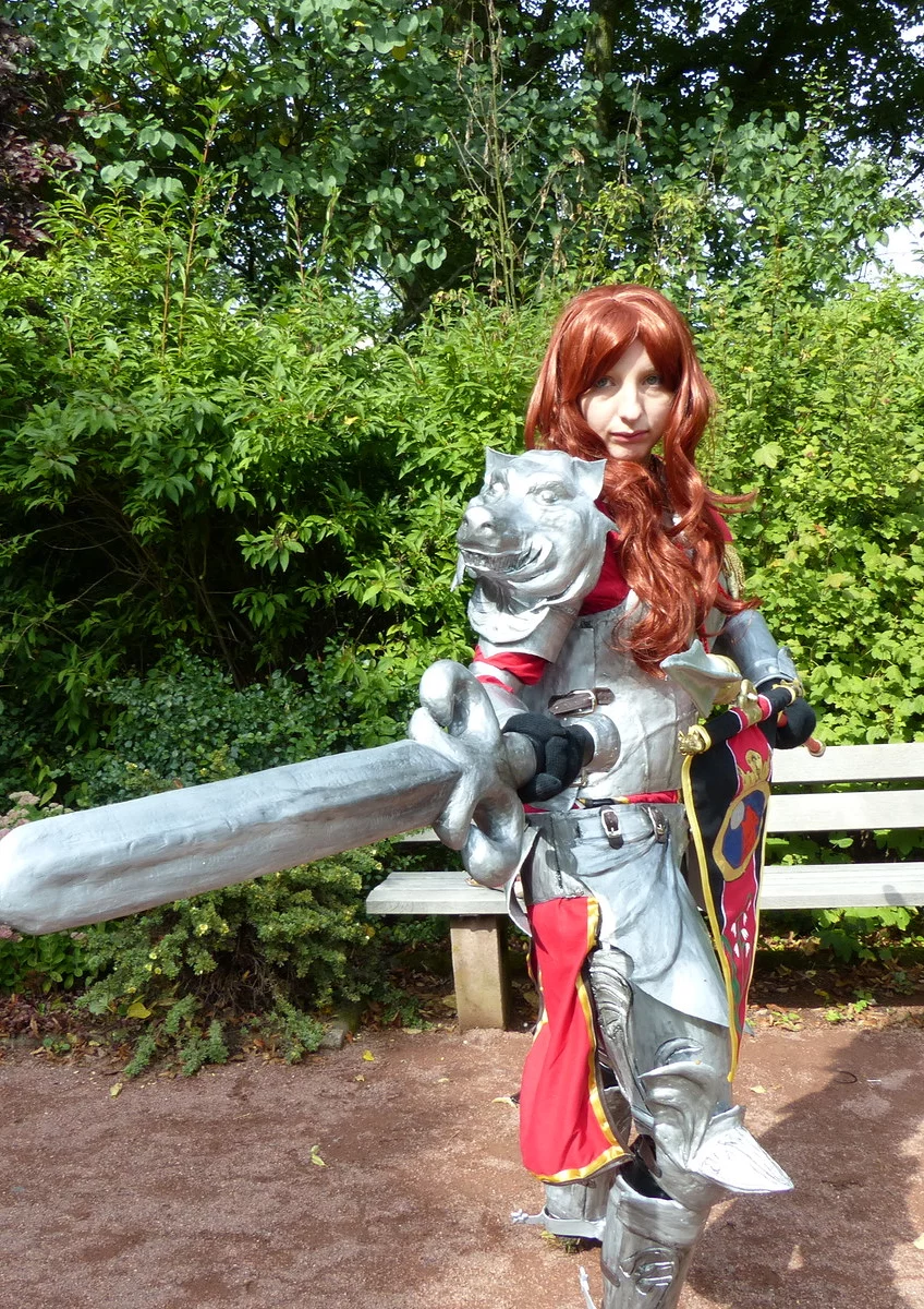 Cosplay-Cover: Hilde von Krone
