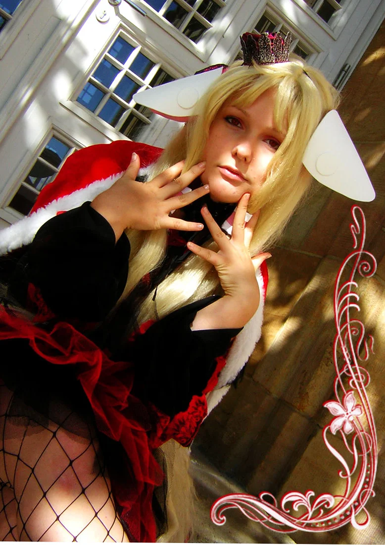 Cosplay-Cover: Freya as Queen of Hearts