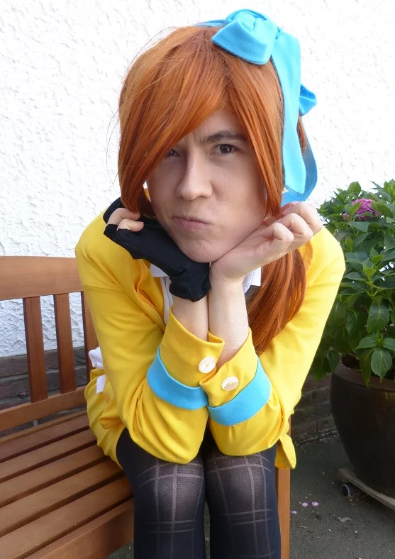 Cosplay-Cover: Athena Cykes