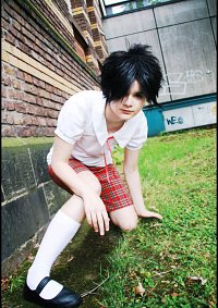 Cosplay-Cover: Natsume Hyuuga (Sommerschuluniform)