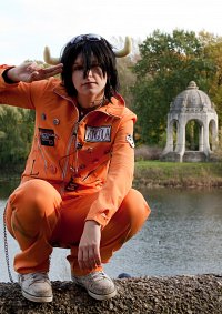 Cosplay-Cover: Lambo Bovino Orange Overall Müllmann