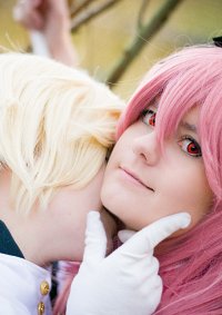 Cosplay-Cover: Krul Tepes