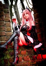 Cosplay-Cover: Krul Tepes