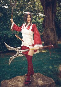 Cosplay-Cover: Bloodmoon Akali