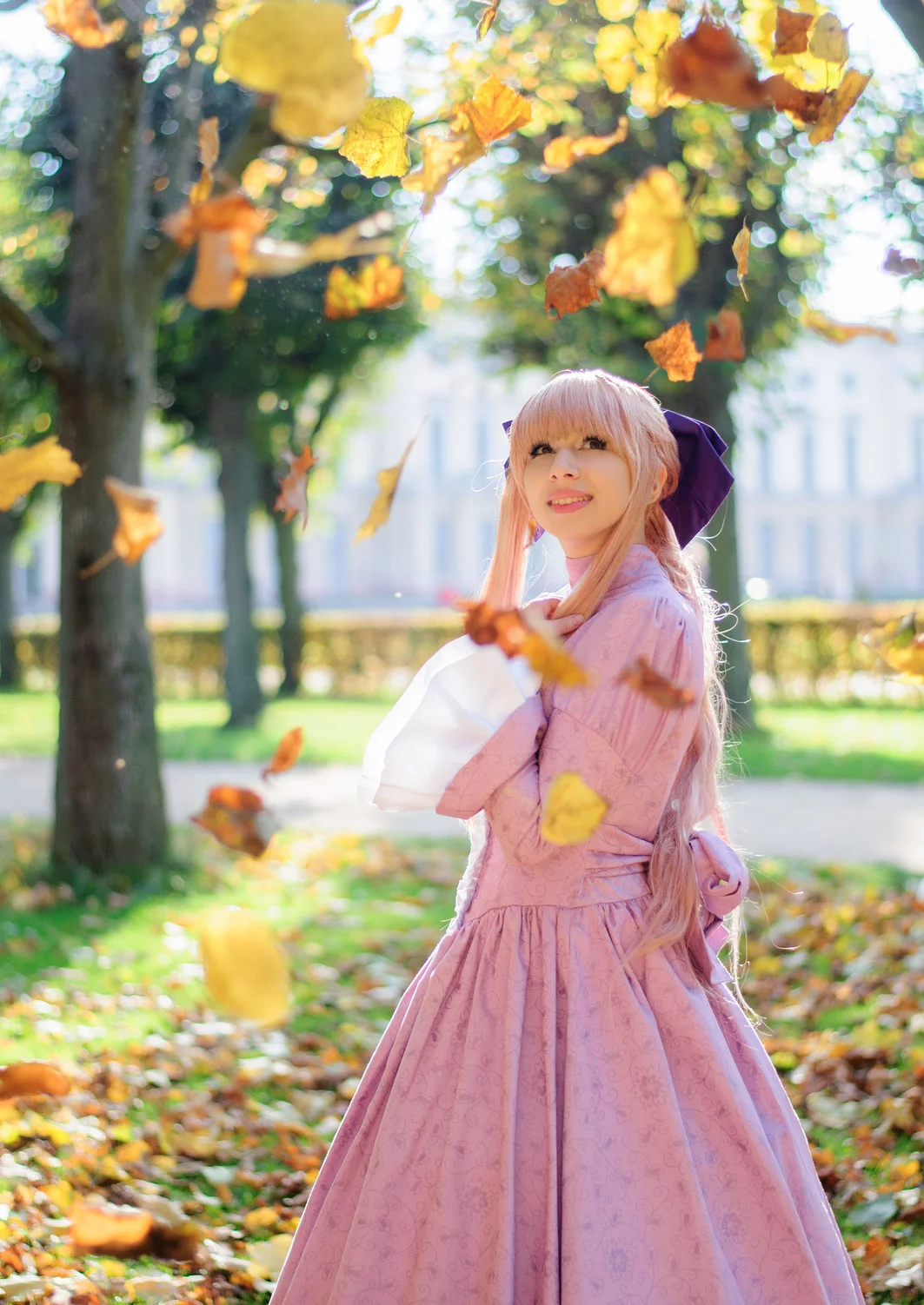 Cosplay-Cover: Sharon Rainsworth [Purple Dress]