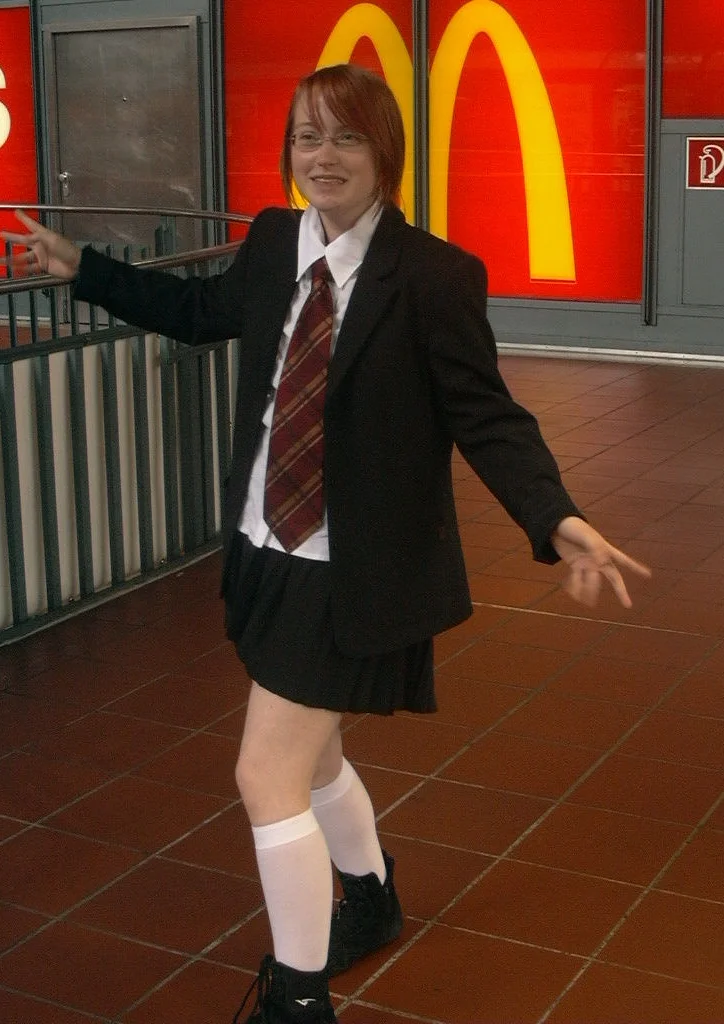 Cosplay-Cover: Schuluniform
