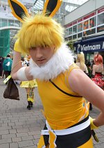 Cosplay-Cover: Jolteon - Pokémon