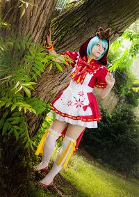 Cosplay-Cover: Miku Hatsune "Red riding hood"